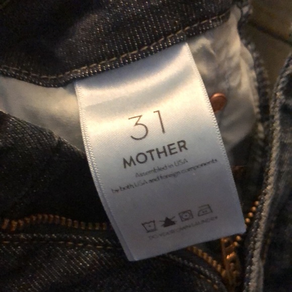 MOTHER High Waisted Looker Ankle Fray Jeans - Picture 5 of 13
